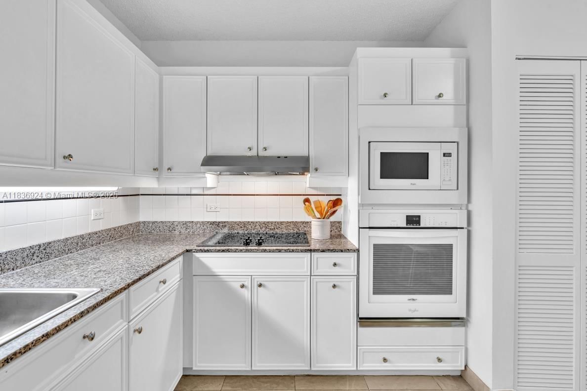 Real estate property located at 8855 Collins Ave #2F, Miami-dade, Champlain Towers East Con, Surfside, FL