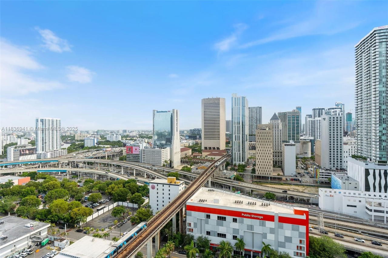 Real estate property located at 90 3rd St #2506, Miami-dade, Ivy Condo, Miami, FL
