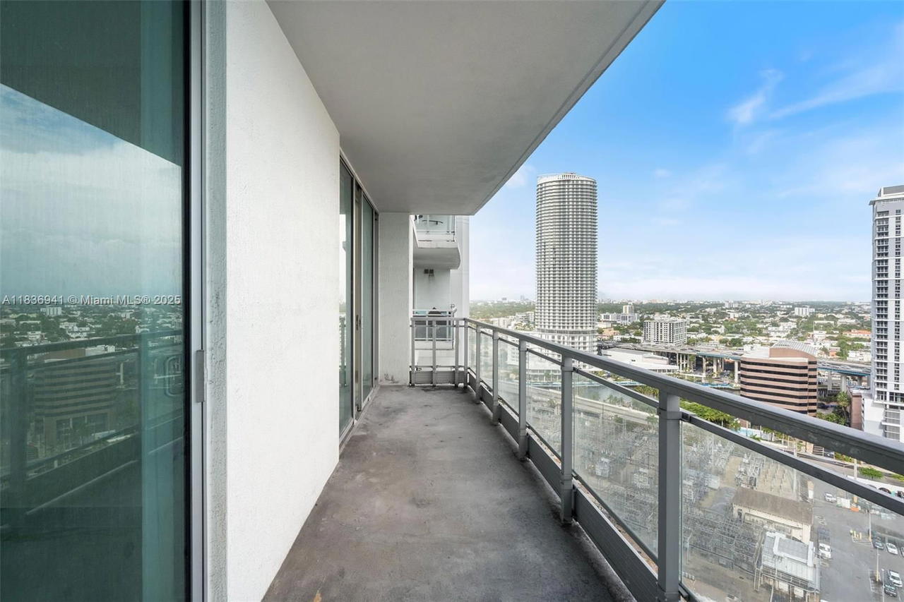 Real estate property located at 90 3rd St #2506, Miami-dade, Ivy Condo, Miami, FL