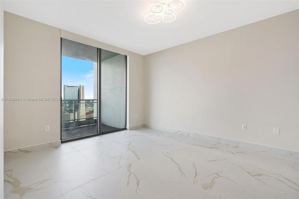 Real estate property located at 90 3rd St #2506, Miami-dade, Ivy Condo, Miami, FL