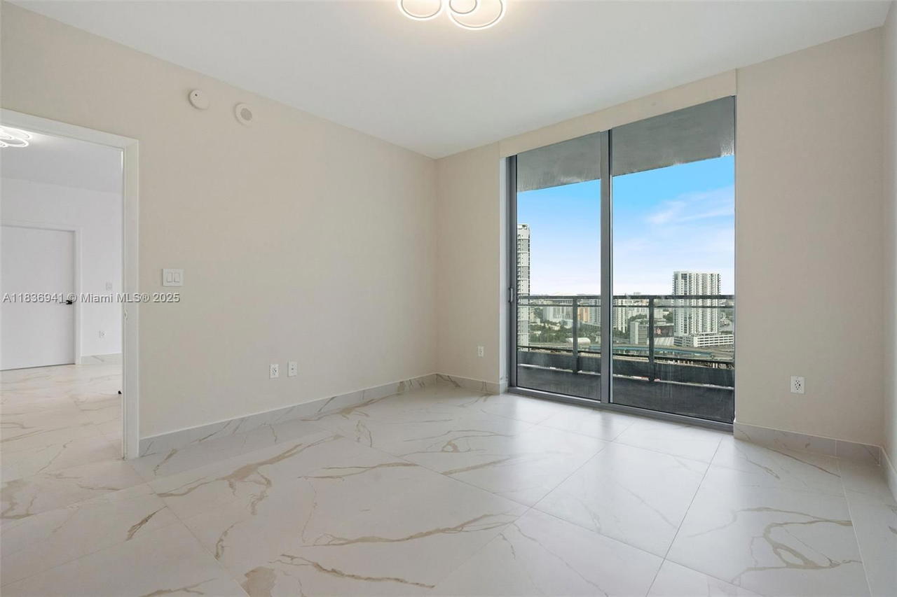 Real estate property located at 90 3rd St #2506, Miami-dade, Ivy Condo, Miami, FL