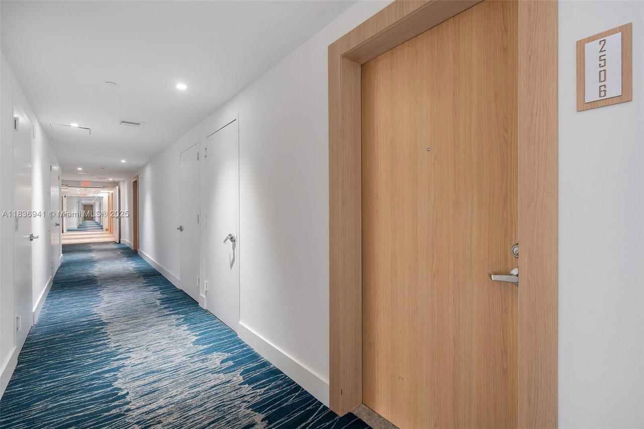 Real estate property located at 90 3rd St #2506, Miami-dade, Ivy Condo, Miami, FL