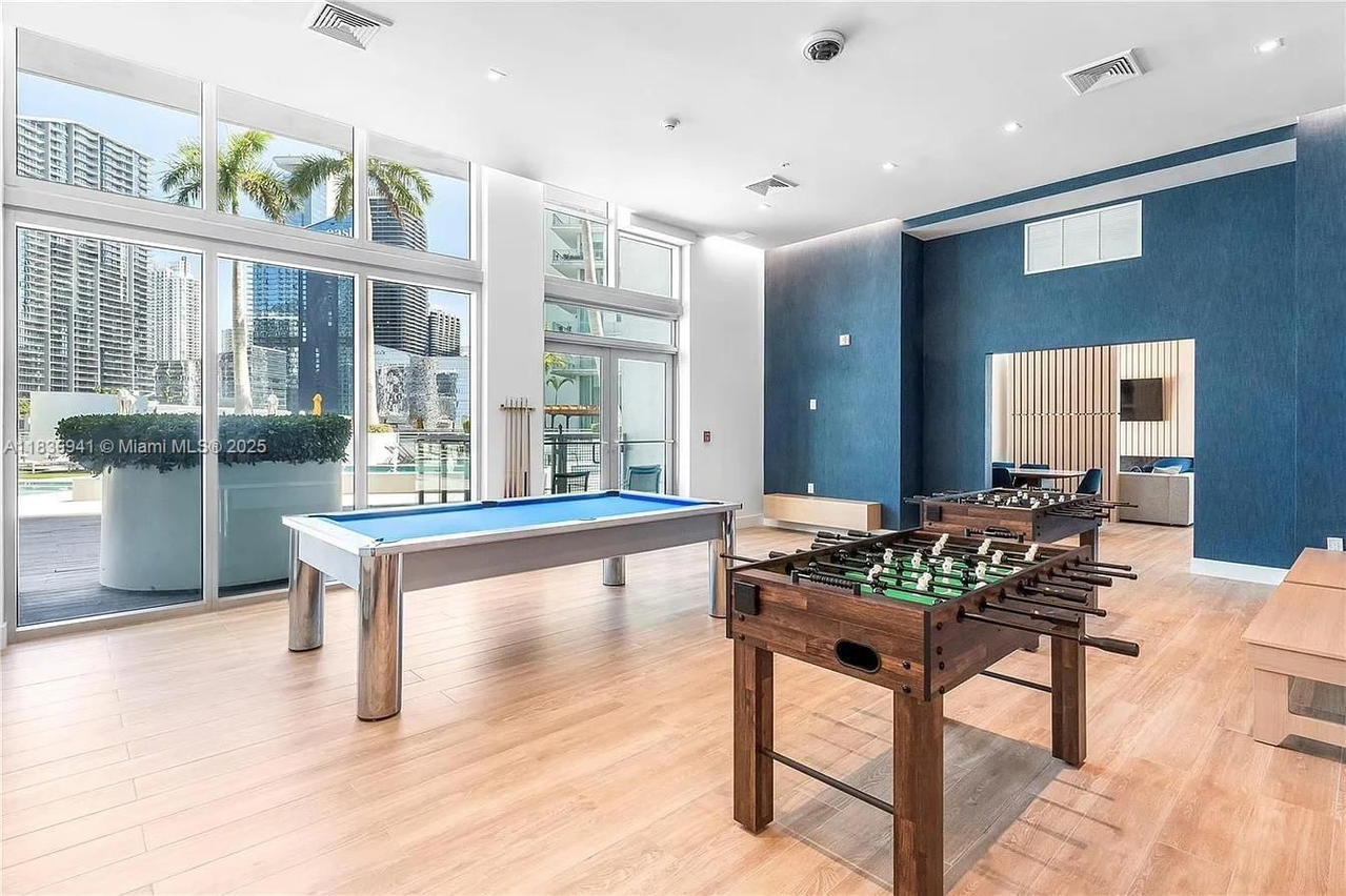 Real estate property located at 90 3rd St #2506, Miami-dade, Ivy Condo, Miami, FL