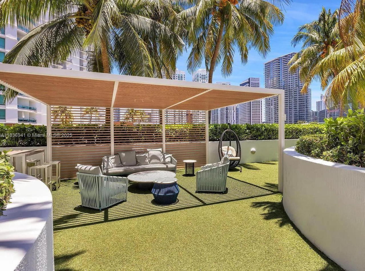Real estate property located at 90 3rd St #2506, Miami-dade, Ivy Condo, Miami, FL