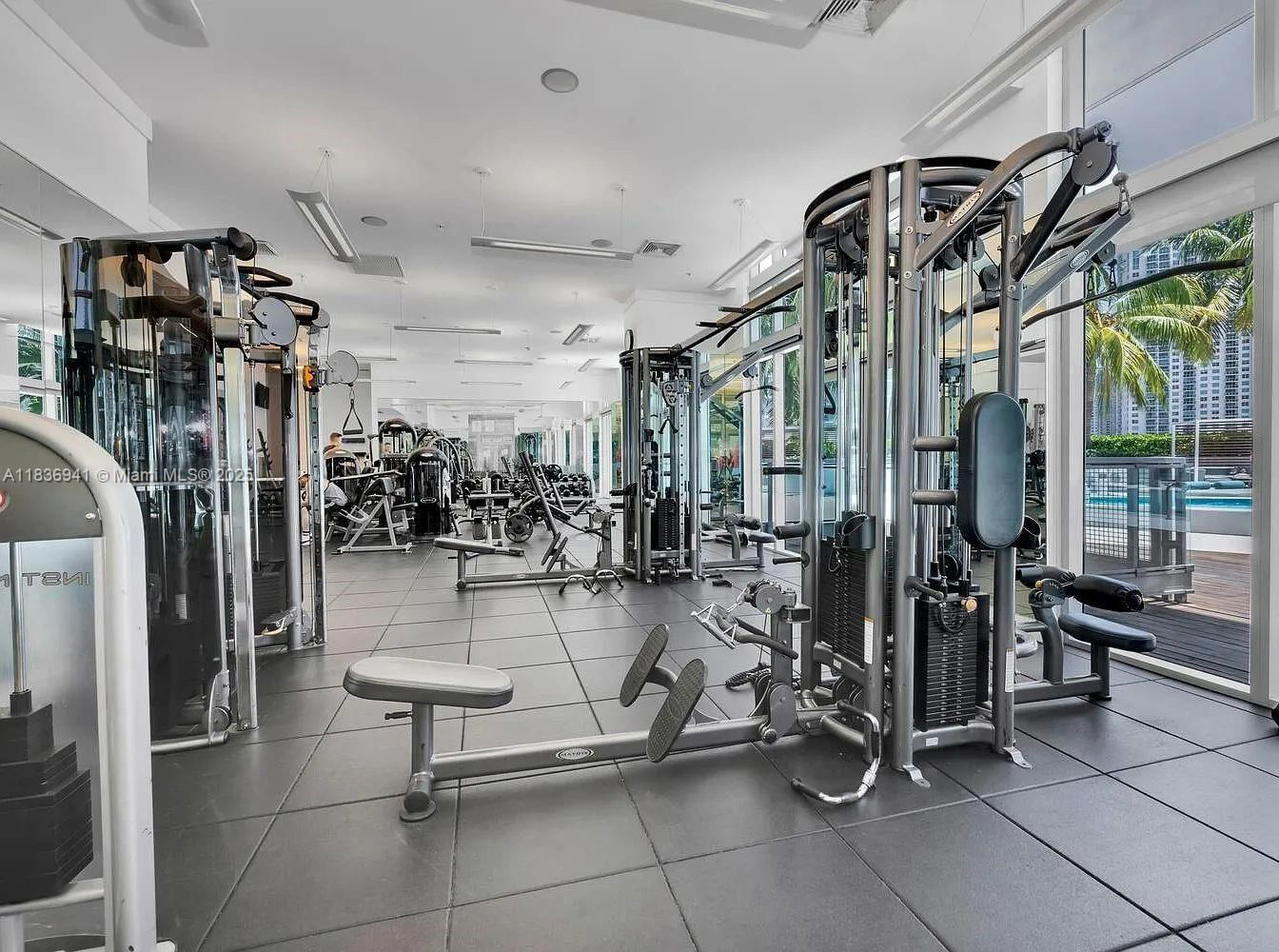 Real estate property located at 90 3rd St #2506, Miami-dade, Ivy Condo, Miami, FL