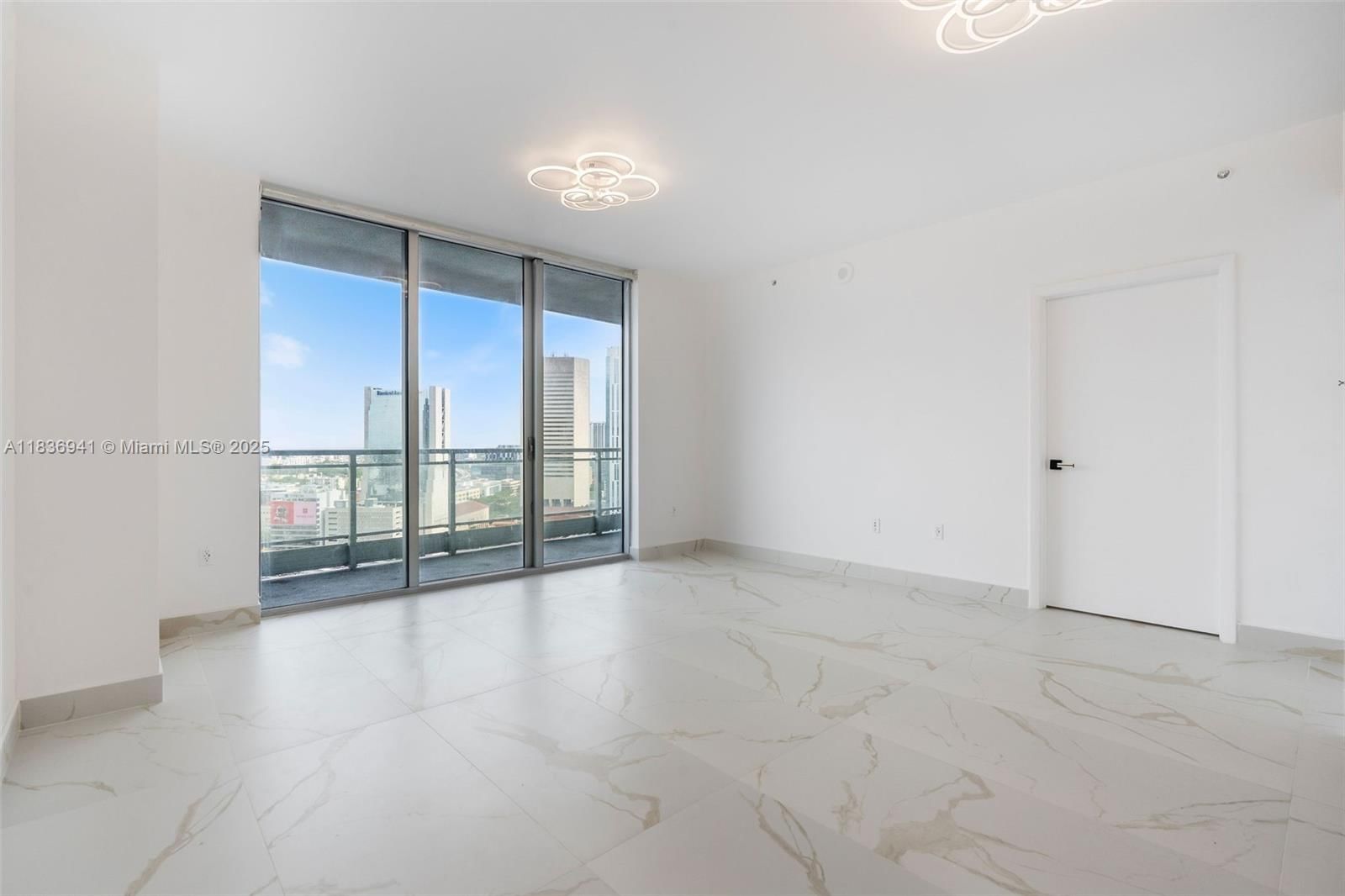 Real estate property located at 90 3rd St #2506, Miami-dade, Ivy Condo, Miami, FL