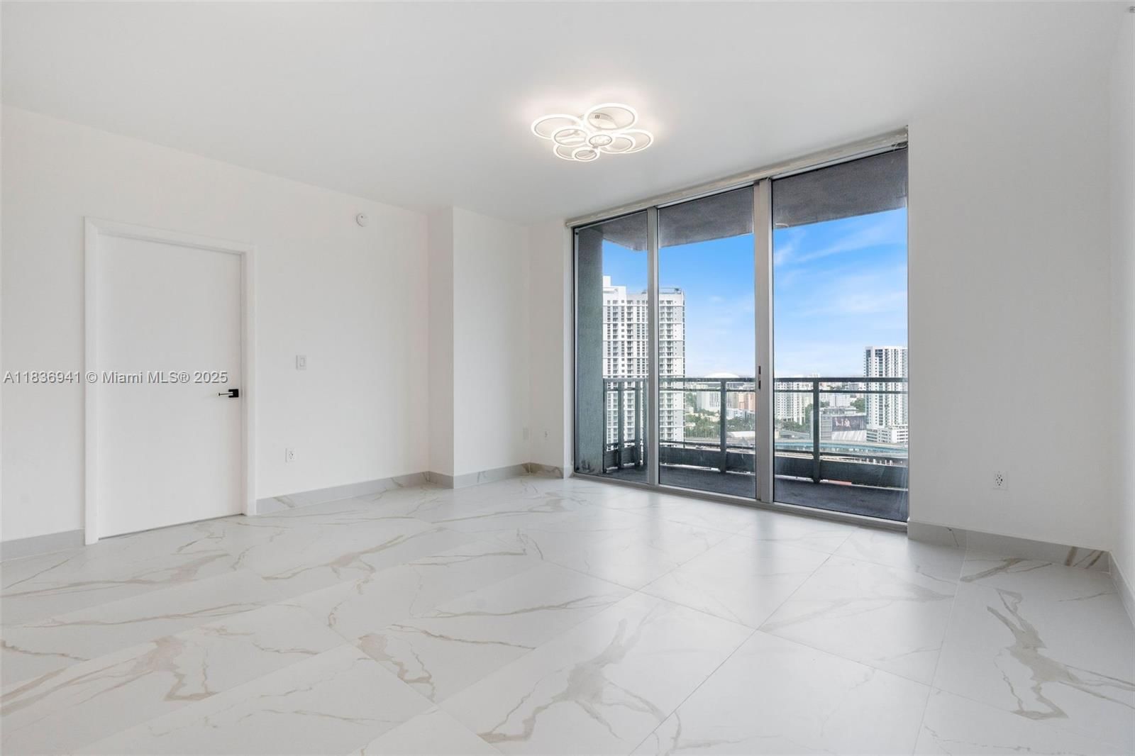 Real estate property located at 90 3rd St #2506, Miami-dade, Ivy Condo, Miami, FL