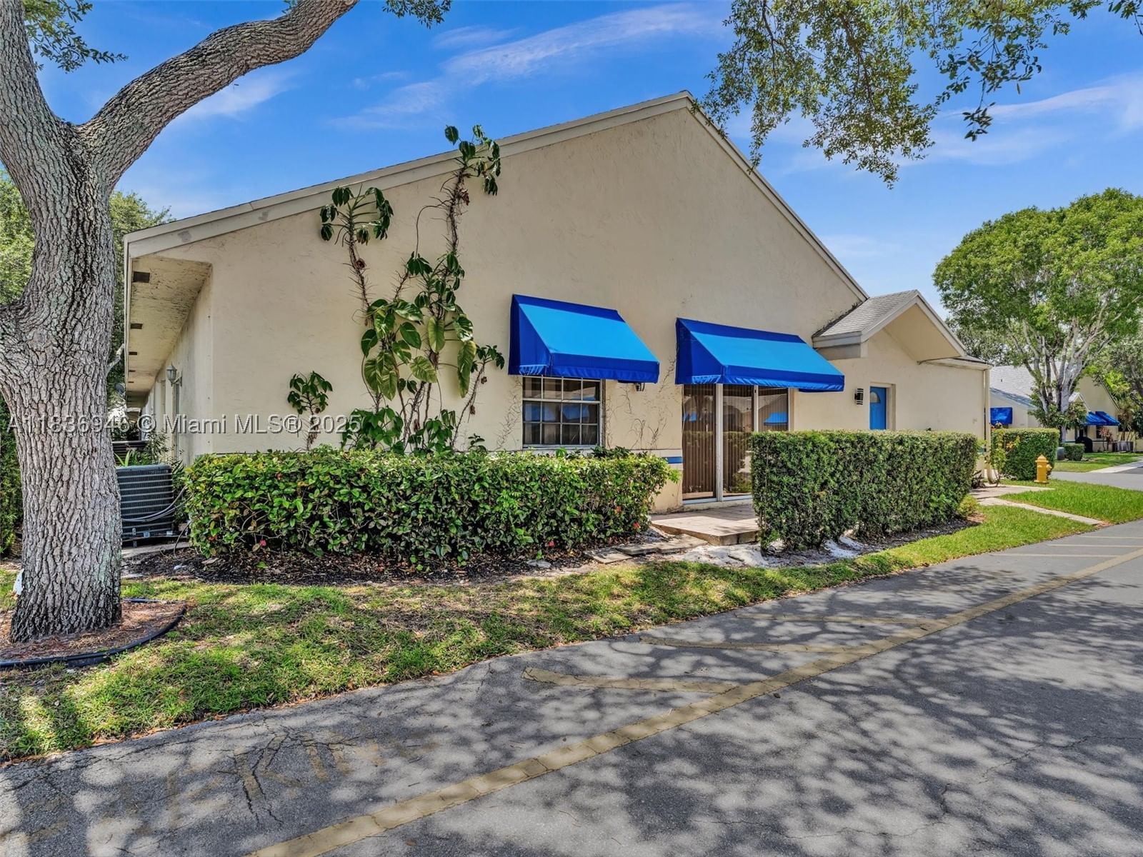 Real estate property located at 5201 31st Ave #112, Broward, Key North, Dania Beach, FL