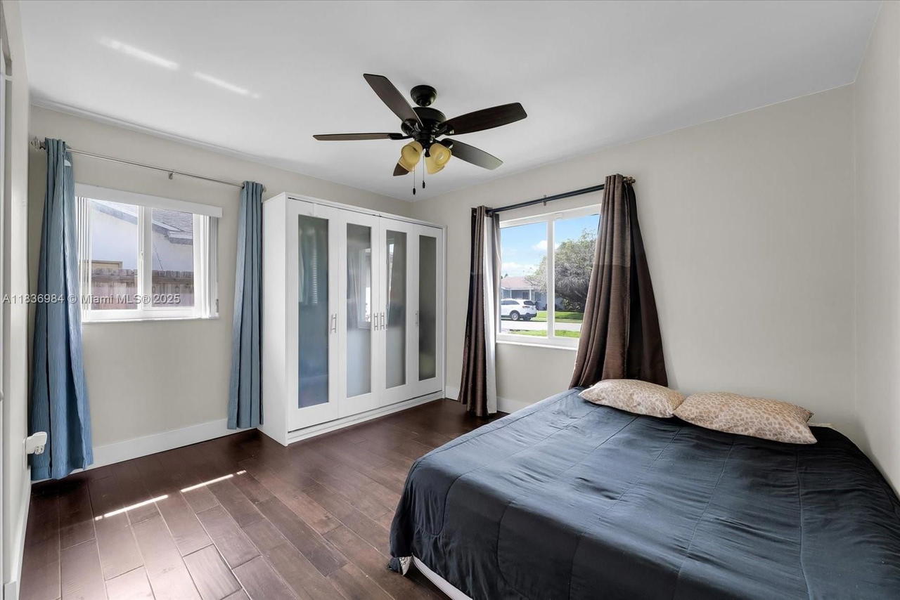 Real estate property located at 14071 45th St, Miami-dade, Bent Tree Lakeside, Miami, FL
