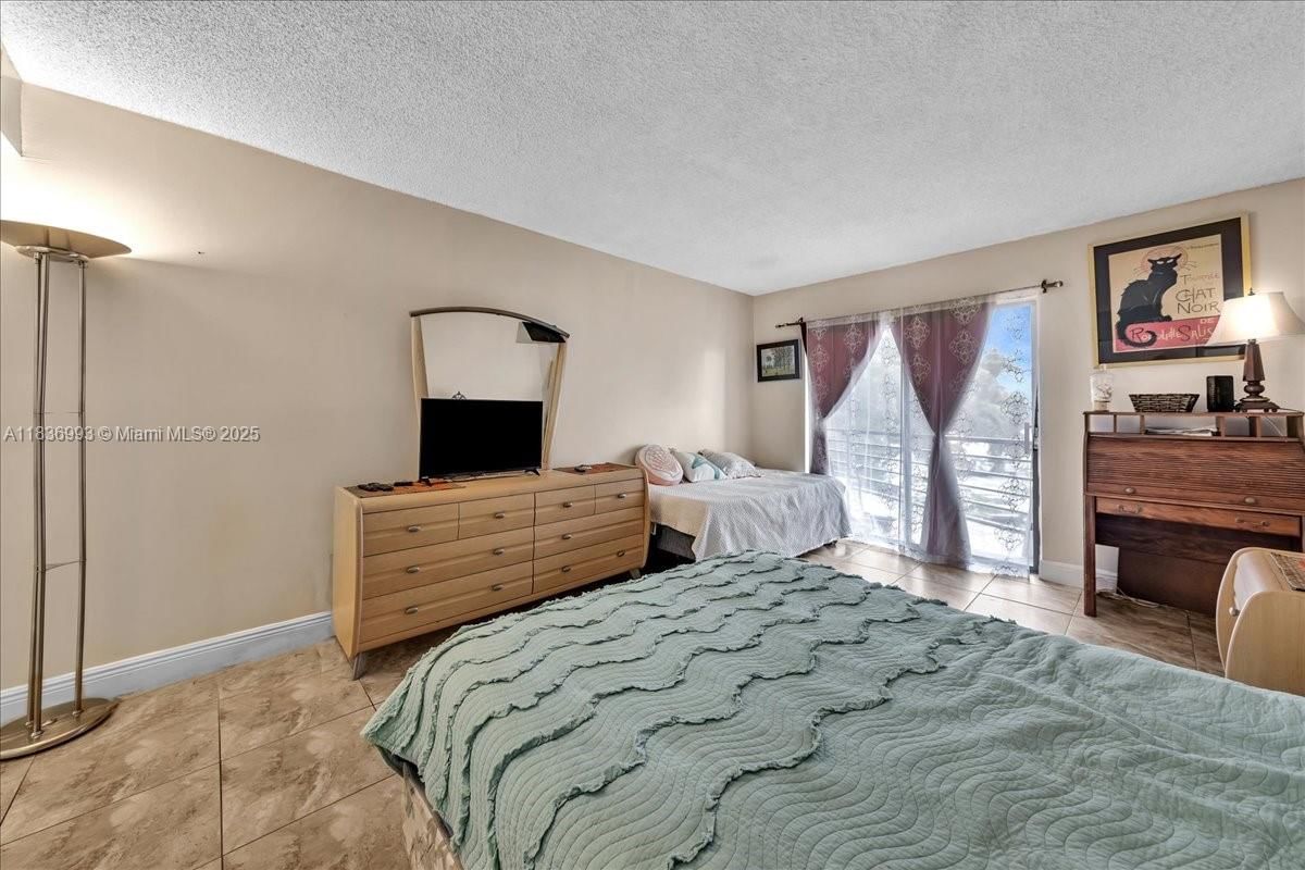 Real estate property located at 6555 Broward Blvd #300, Broward, Plantation Club C Condo, Plantation, FL