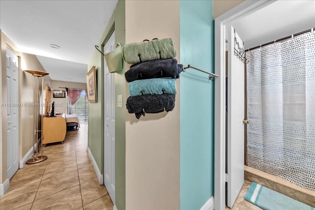 Real estate property located at 6555 Broward Blvd #300, Broward, Plantation Club C Condo, Plantation, FL