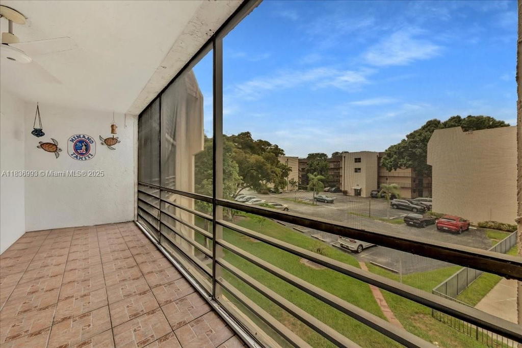 Real estate property located at 6555 Broward Blvd #300, Broward, Plantation Club C Condo, Plantation, FL
