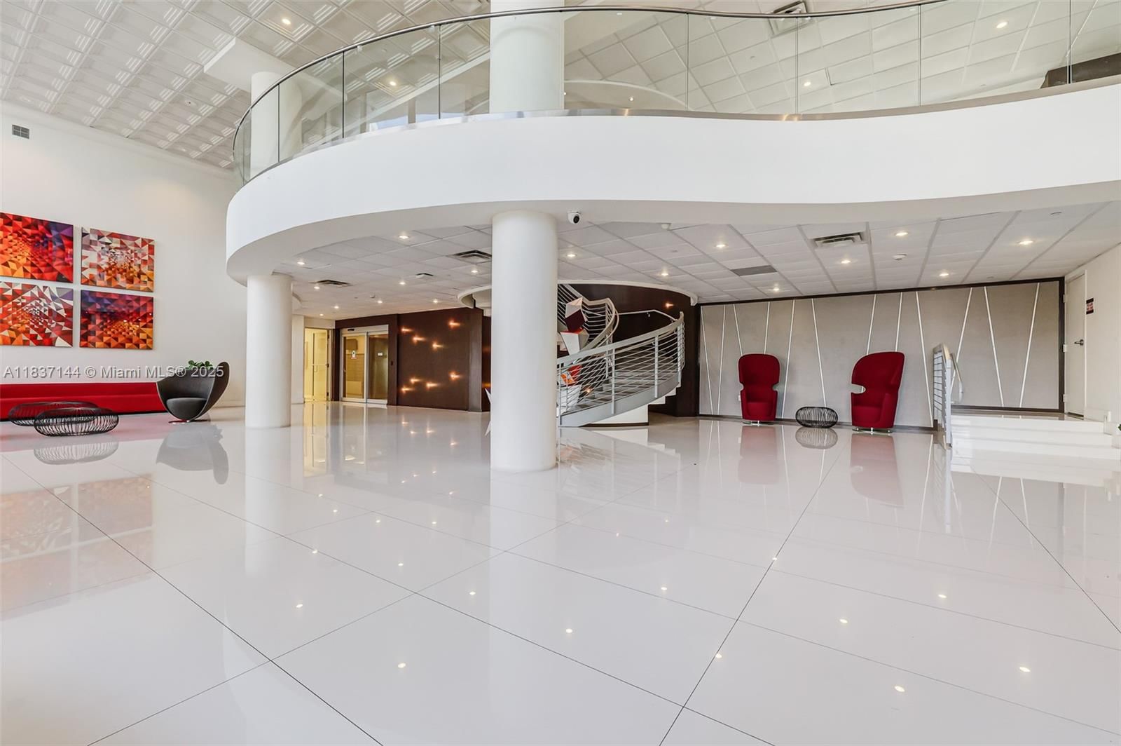 Real estate property located at 5701 Collins Ave #1611, Miami-dade, Arlen Beach Condo, Miami Beach, FL