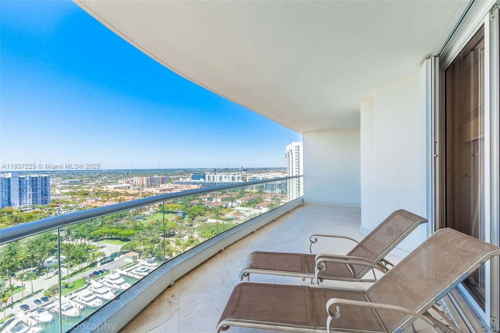 Real estate property located at 7000 Island Blvd #2504, Miami-dade, 7000 Isl Blvd Williams Is, Aventura, FL