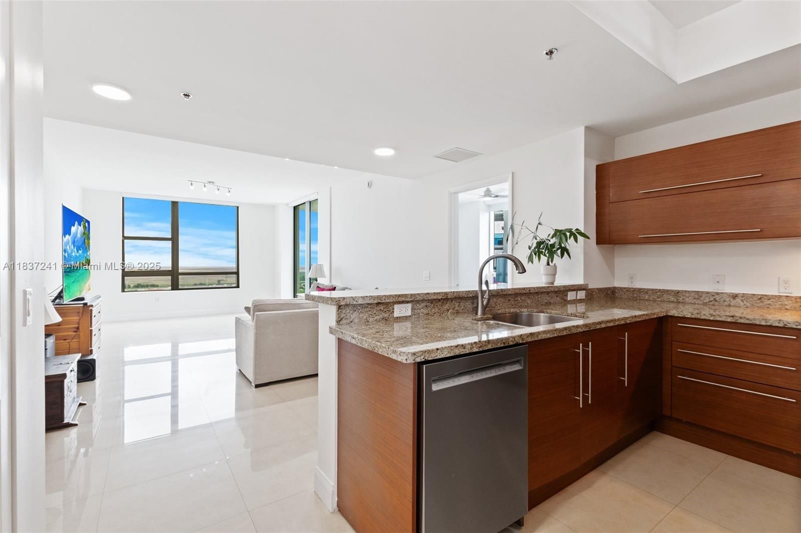 Real estate property located at 2681 Flamingo Rd #2508S, Broward, Tao Sawgrass Condominium, Sunrise, FL