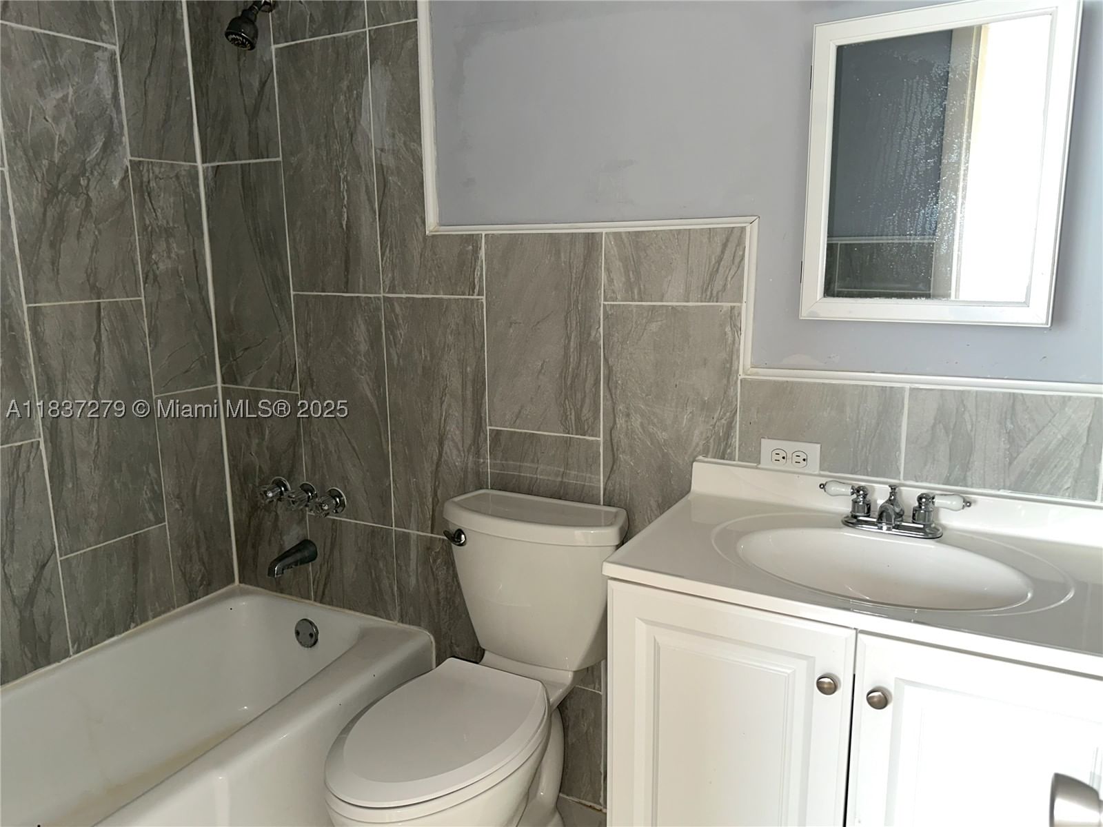 Real estate property located at 1720 Funston St #111, Broward, Funston Condo Apts, Hollywood, FL