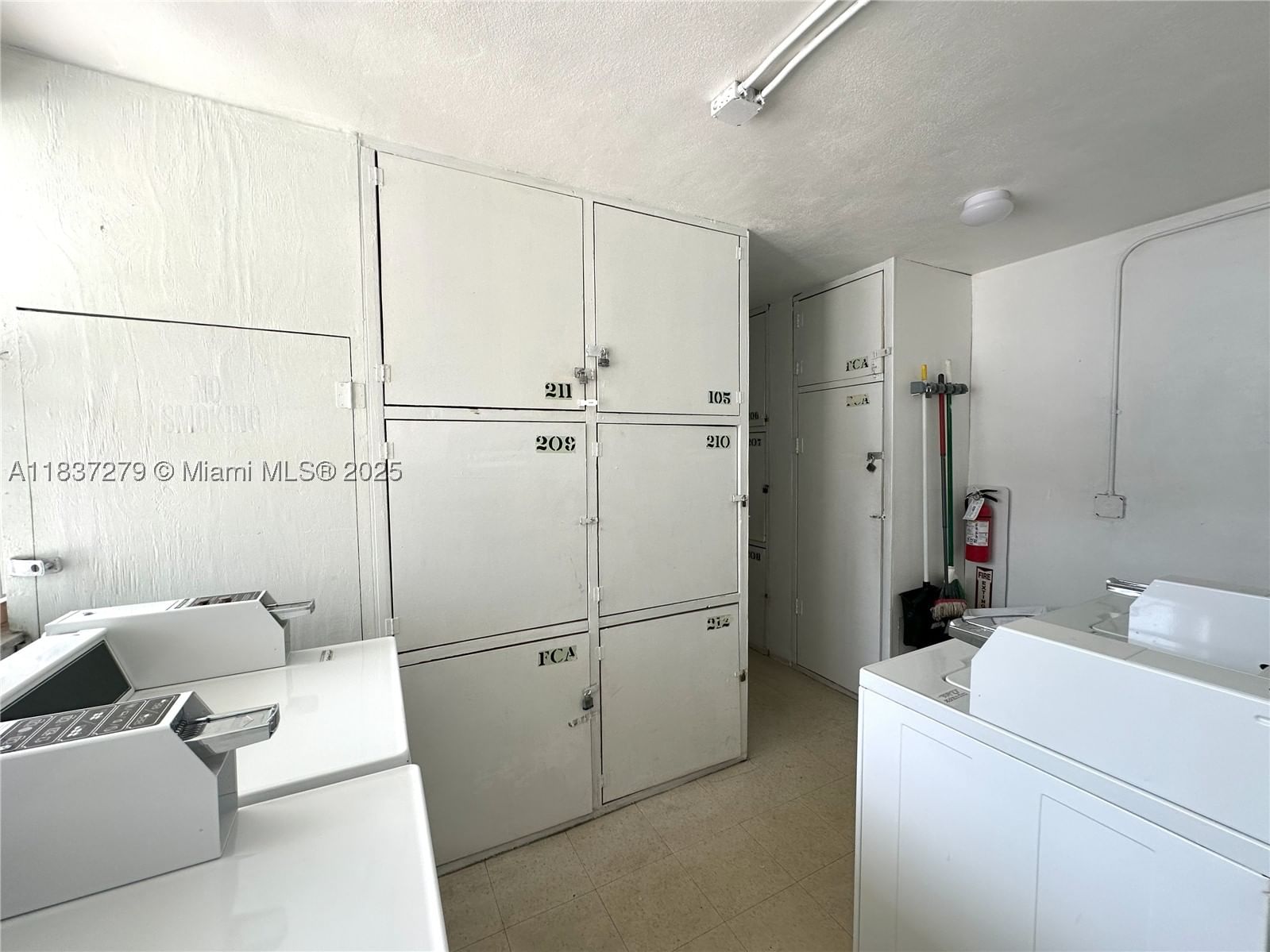 Real estate property located at 1720 Funston St #111, Broward, Funston Condo Apts, Hollywood, FL