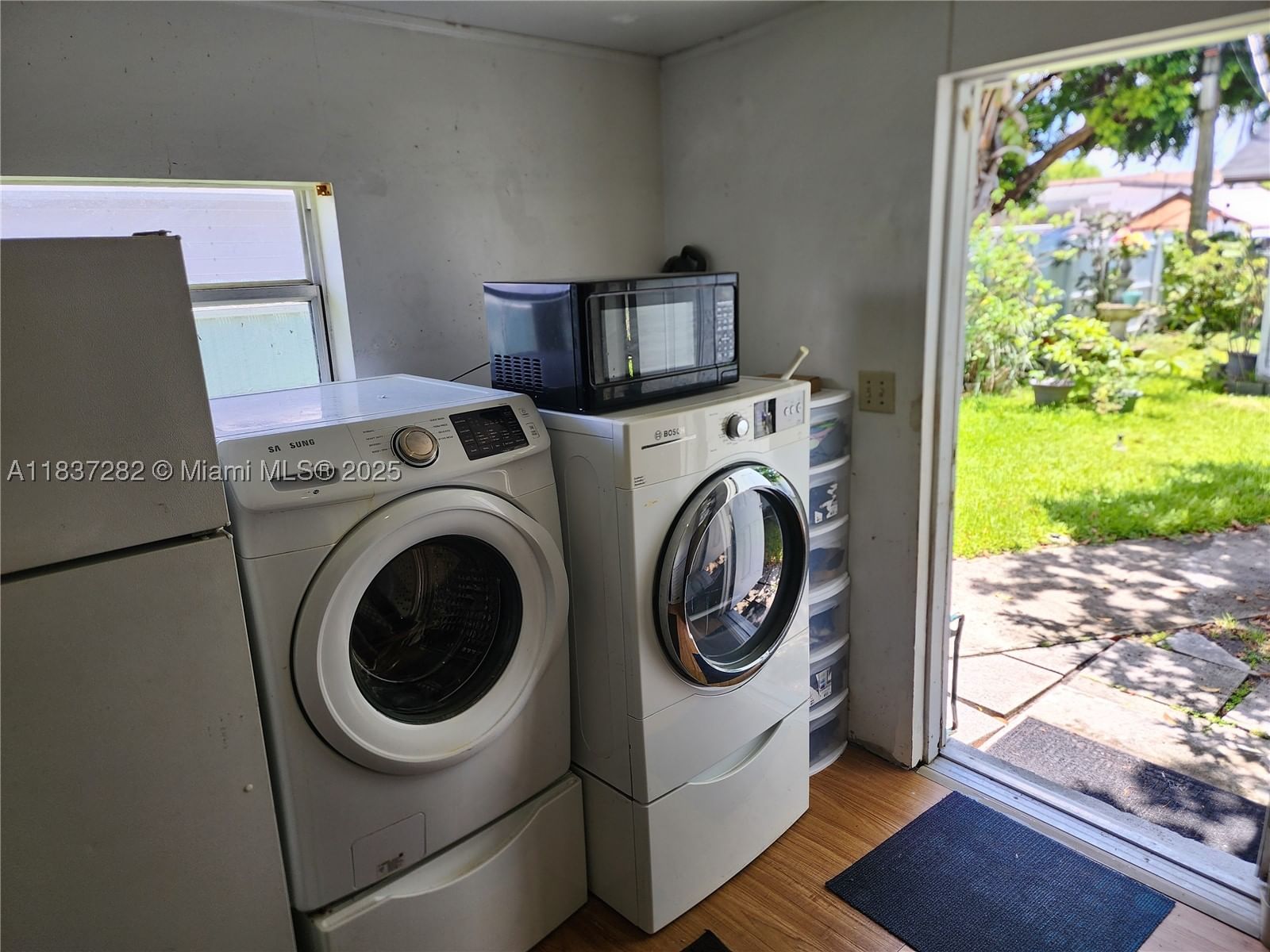 Real estate property located at 3521 8th Ave, Miami-dade, Linden Gardens, Hialeah, FL