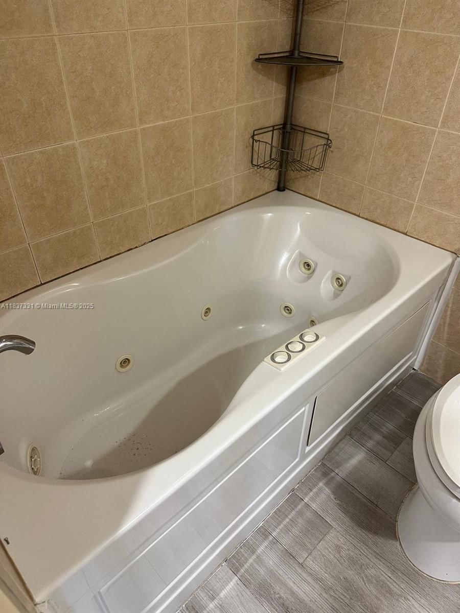 Real estate property located at 661 University Dr #1-201, Broward, French Villas Condo, Pembroke Pines, FL