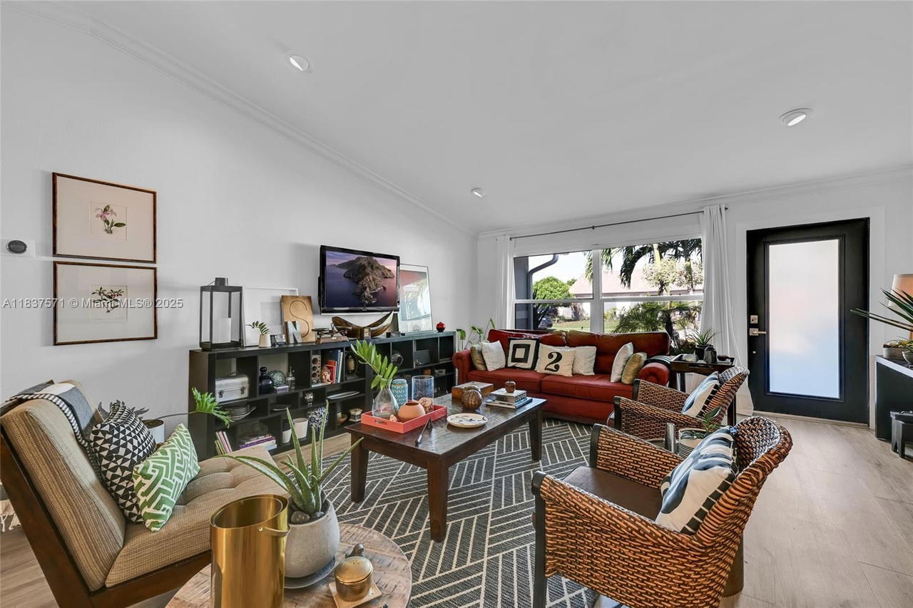 Real estate property located at 378 33rd Ter, Broward, West Deerfield Beach, Deerfield Beach, FL