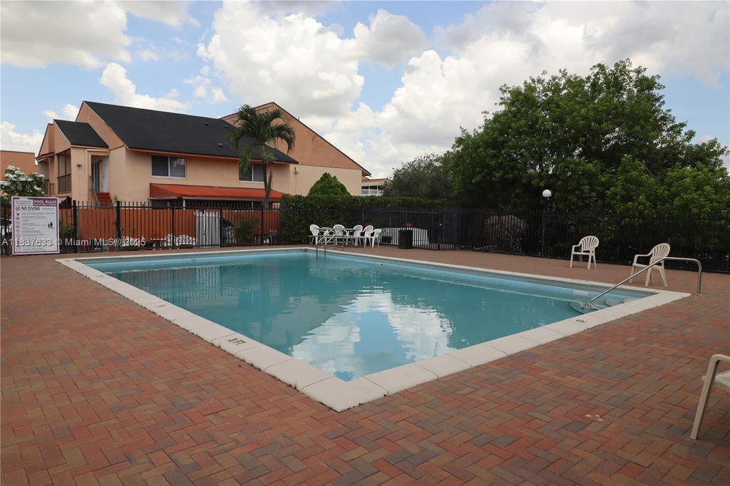 Real estate property located at 15434 85th Ln #154, Miami-dade, Olympian Gdn Condo, Miami, FL