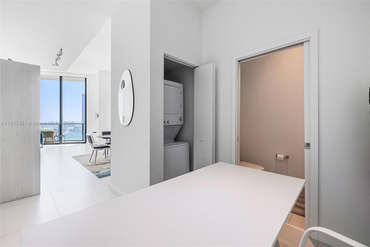 Real estate property located at 501 31st St #4007, Miami-dade, Paraiso Bayviews, Miami, FL