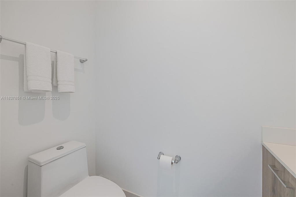 Real estate property located at 501 31st St #4007, Miami-dade, Paraiso Bayviews, Miami, FL