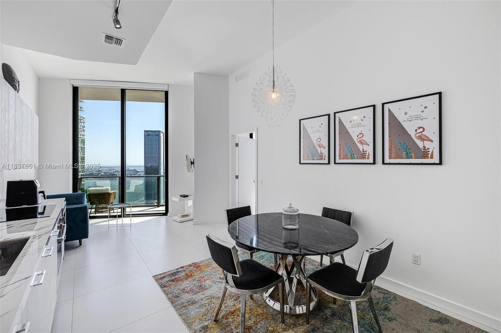 Real estate property located at 501 31st St #4007, Miami-dade, Paraiso Bayviews, Miami, FL