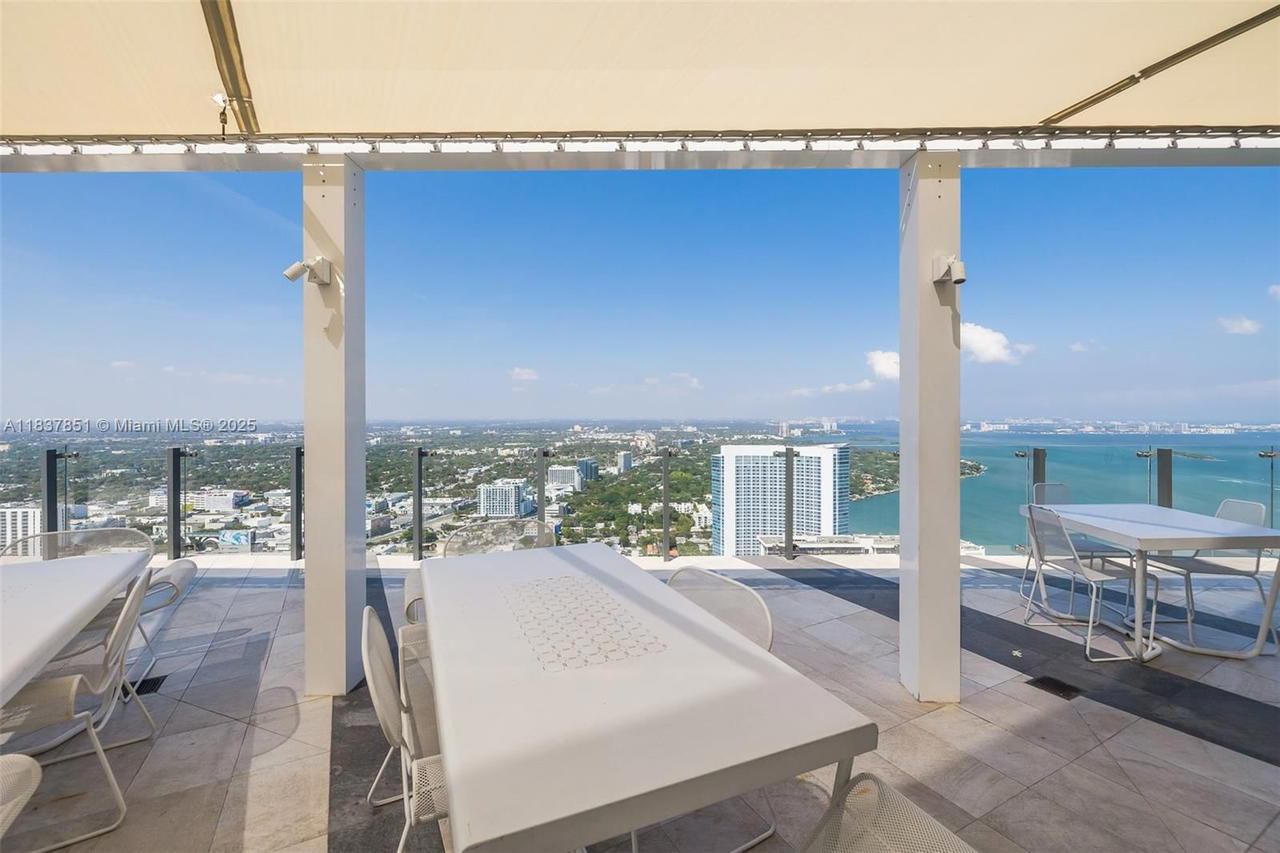 Real estate property located at 501 31st St #4007, Miami-dade, Paraiso Bayviews, Miami, FL