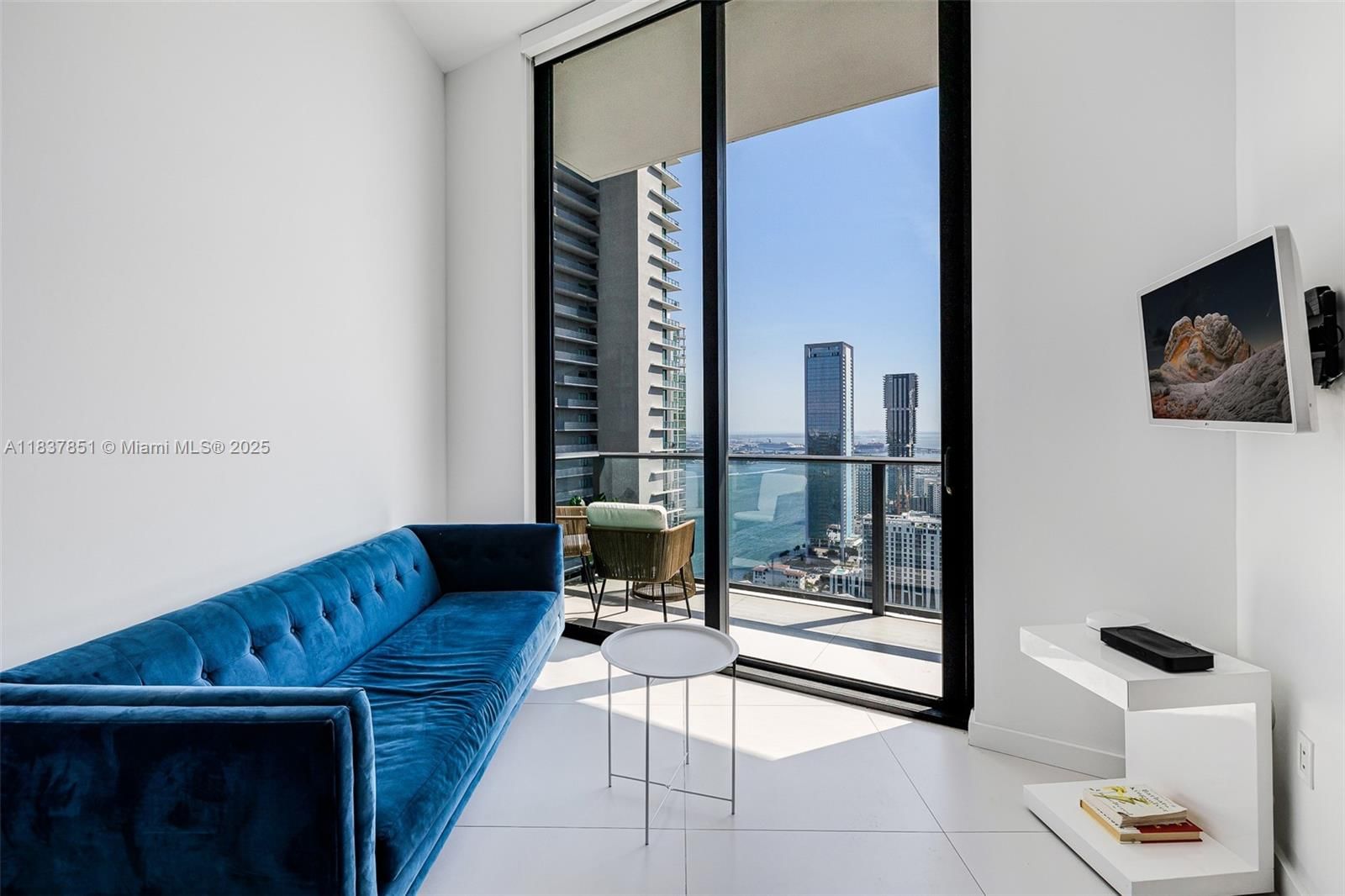 Real estate property located at 501 31st St #4007, Miami-dade, Paraiso Bayviews, Miami, FL