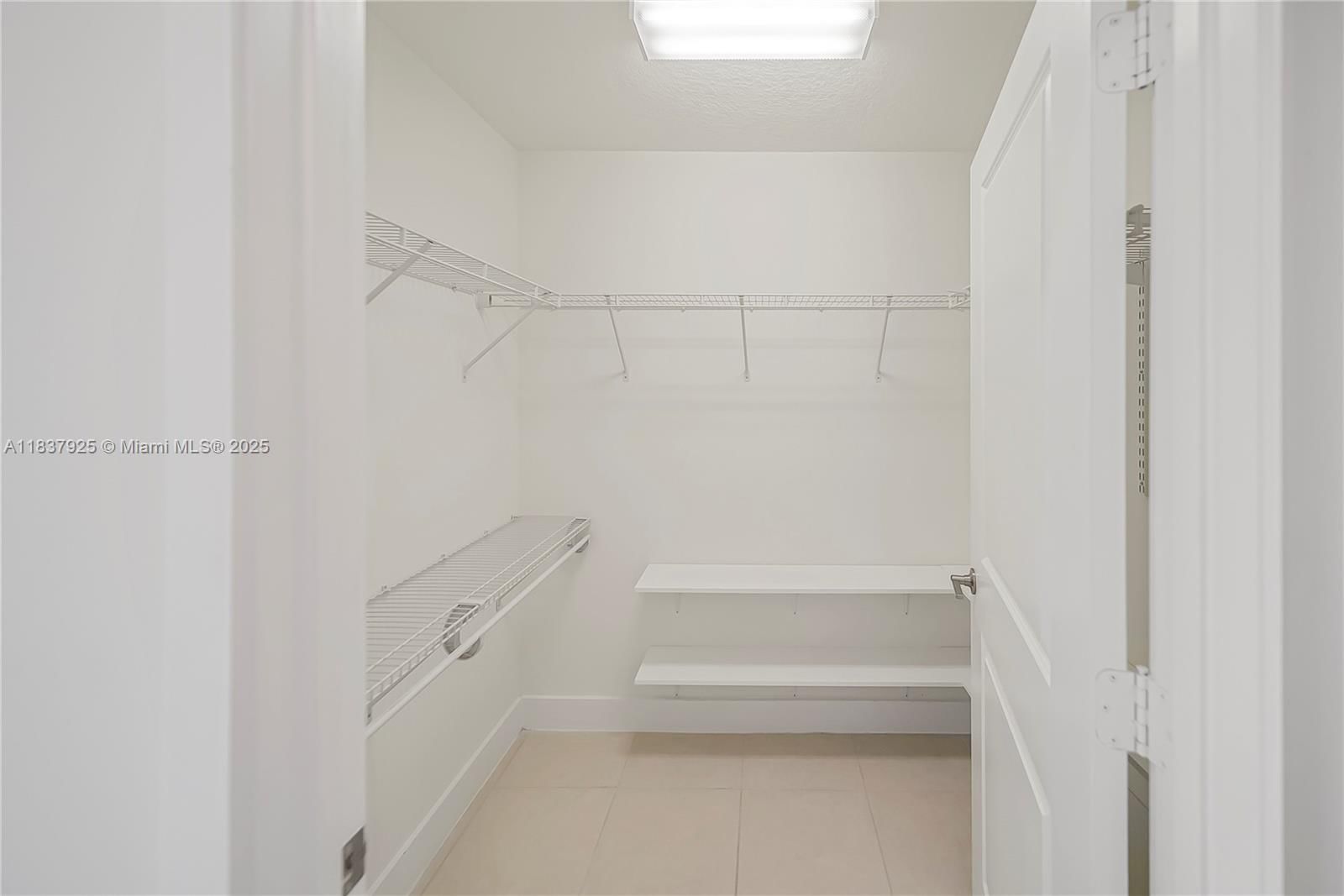 Real estate property located at 8265 41st St C-307, Miami-dade, Downtown Doral South Phas, Doral, FL