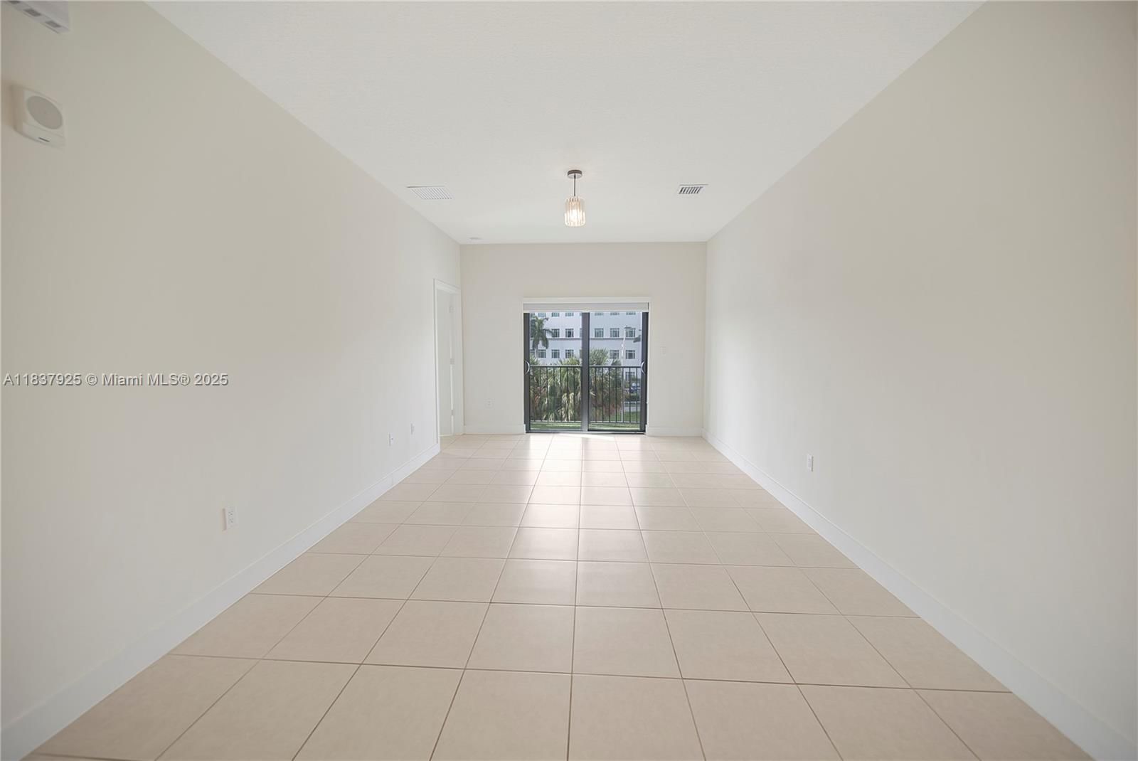 Real estate property located at 8265 41st St C-307, Miami-dade, Downtown Doral South Phas, Doral, FL