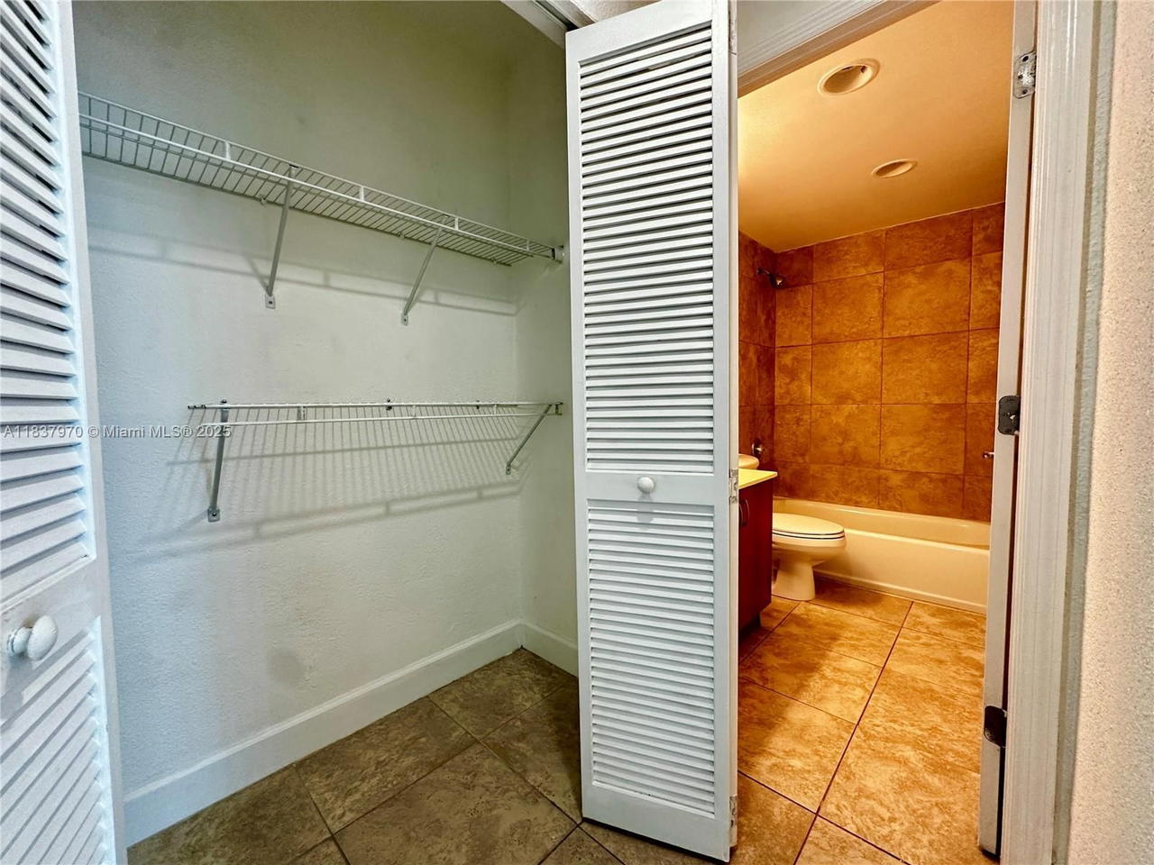 Real estate property located at 7501 Treasure Dr #1P, Miami-dade, Treasures On The Bay Ii C, North Bay Village, FL