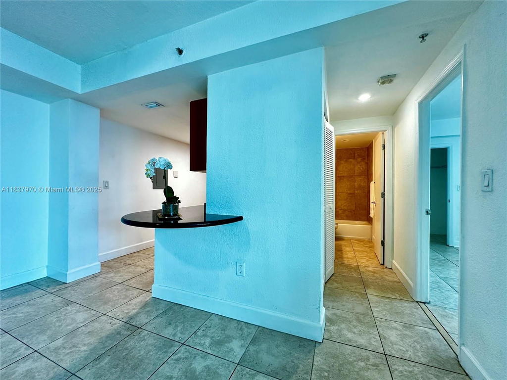 Real estate property located at 7501 Treasure Dr #1P, Miami-dade, Treasures On The Bay Ii C, North Bay Village, FL