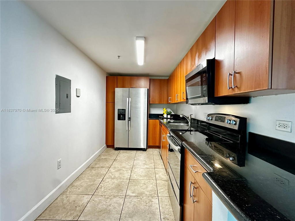 Real estate property located at 7501 Treasure Dr #1P, Miami-dade, Treasures On The Bay Ii C, North Bay Village, FL