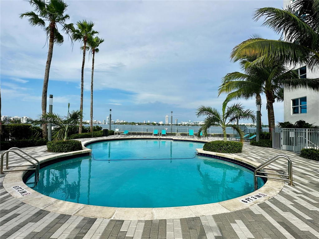 Real estate property located at 7501 Treasure Dr #1P, Miami-dade, Treasures On The Bay Ii C, North Bay Village, FL