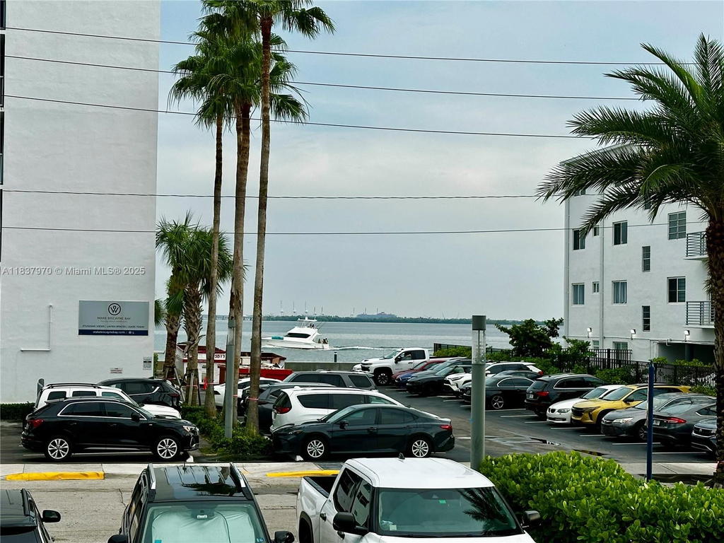 Real estate property located at 7501 Treasure Dr #1P, Miami-dade, Treasures On The Bay Ii C, North Bay Village, FL