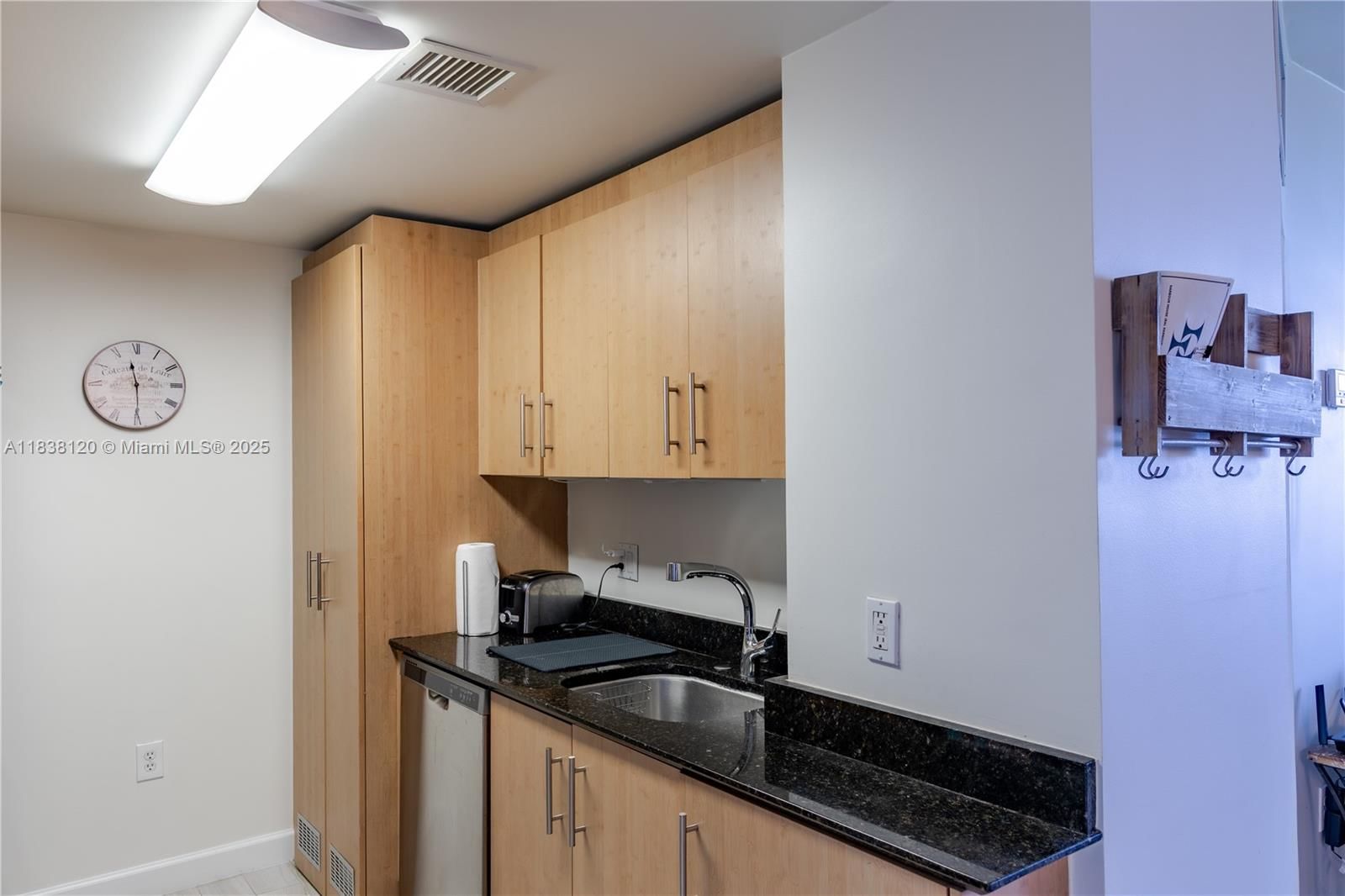 Real estate property located at 10275 Collins Ave #634, Miami-dade, Harbour House, Bal Harbour, FL