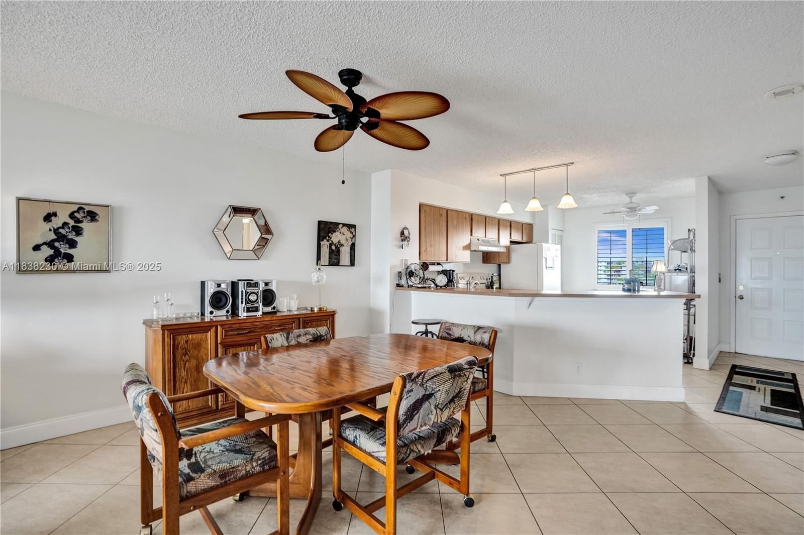 Real estate property located at 2215 Cypress Island Dr #707, Broward, Cypress Bend Condominium, Pompano Beach, FL