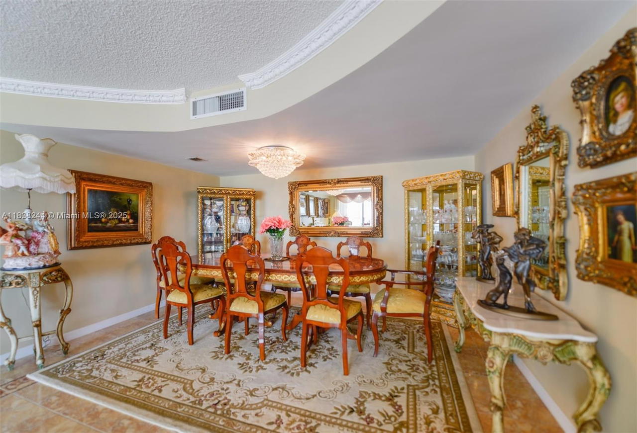 Real estate property located at 2751 Ocean Dr #1707S, Broward, Aquarius Condo, Hollywood, FL