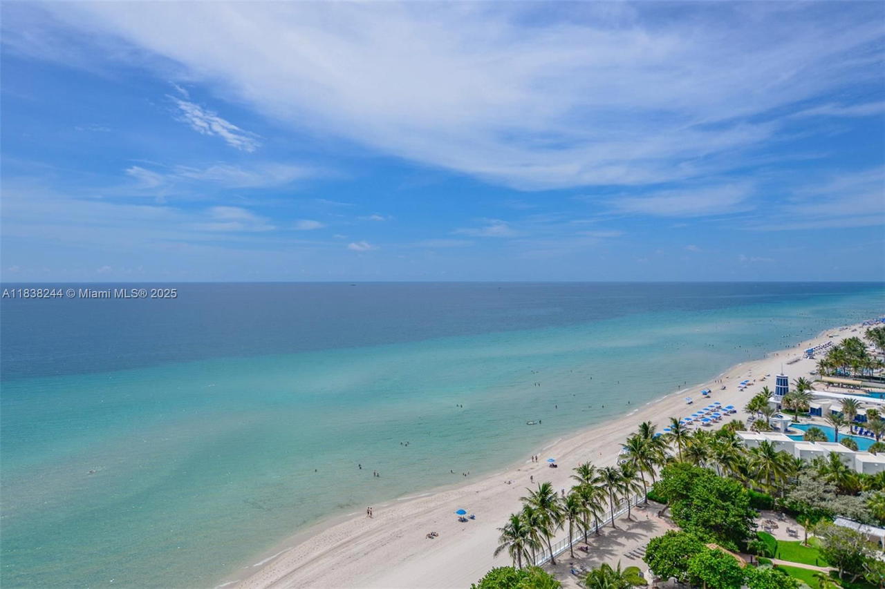 Real estate property located at 2751 Ocean Dr #1707S, Broward, Aquarius Condo, Hollywood, FL