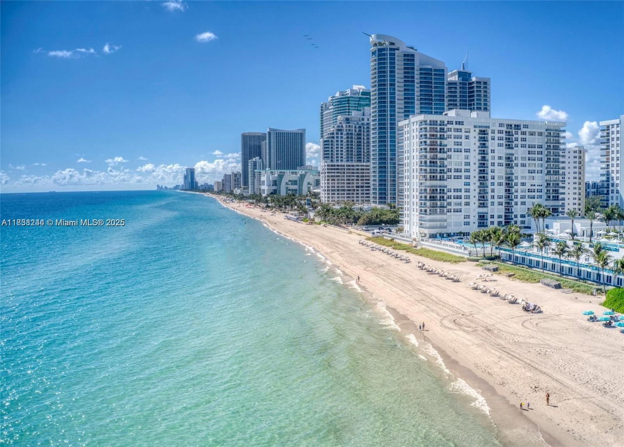 Real estate property located at 2751 Ocean Dr #1707S, Broward, Aquarius Condo, Hollywood, FL