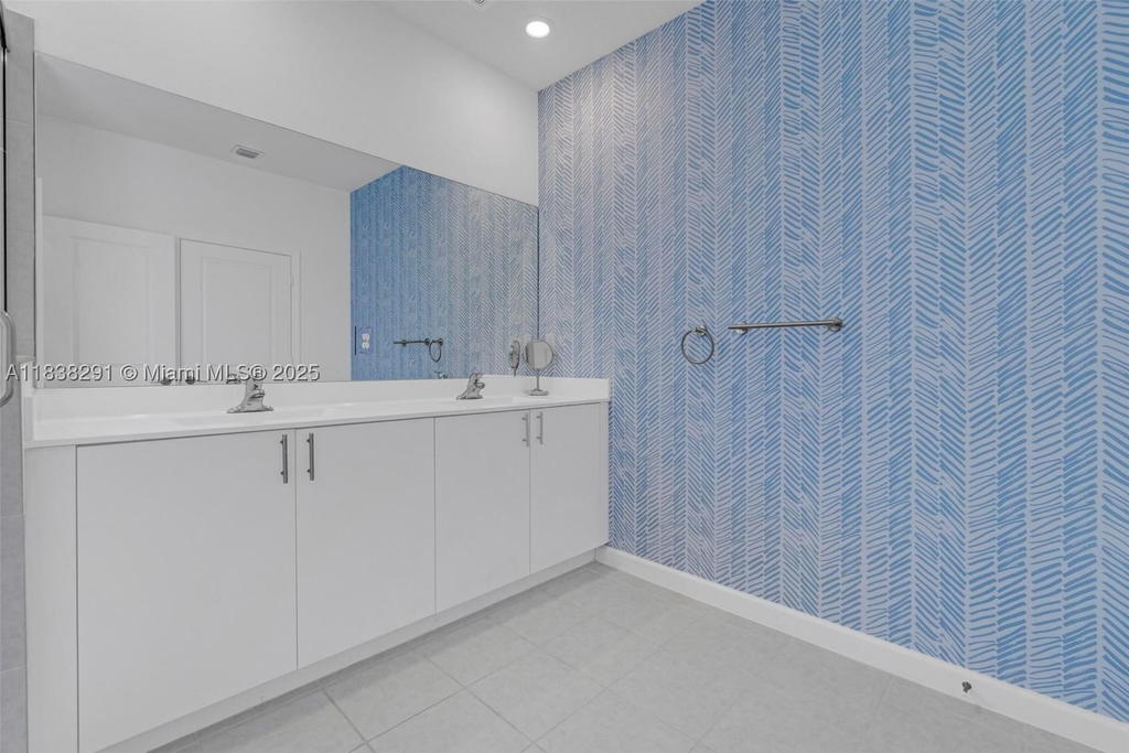 Real estate property located at 14864 163rd Ter, Miami-dade, Kings Grove, Miami, FL