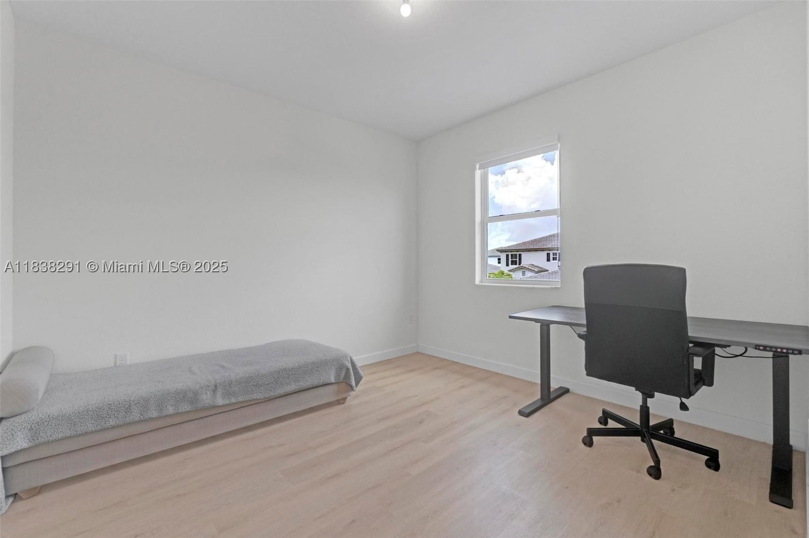 Real estate property located at 14864 163rd Ter, Miami-dade, Kings Grove, Miami, FL