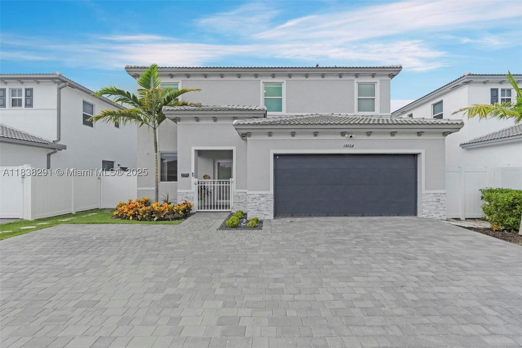 Real estate property located at 14864 163rd Ter, Miami-dade, Kings Grove, Miami, FL
