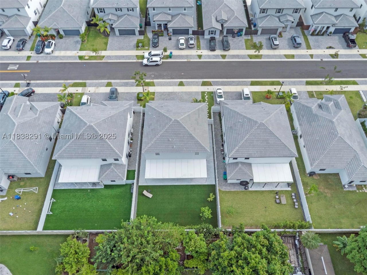 Real estate property located at 14864 163rd Ter, Miami-dade, Kings Grove, Miami, FL