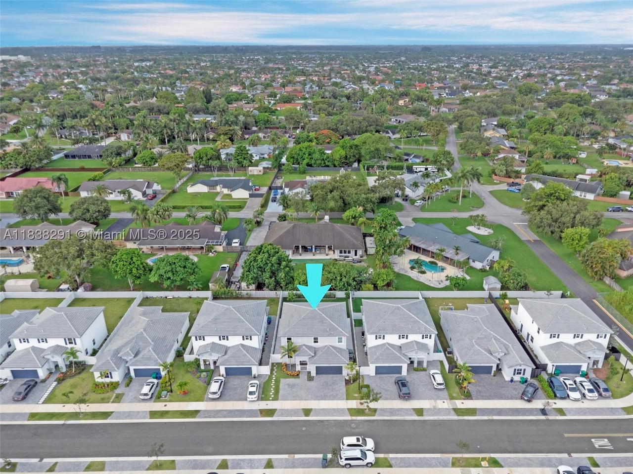 Real estate property located at 14864 163rd Ter, Miami-dade, Kings Grove, Miami, FL