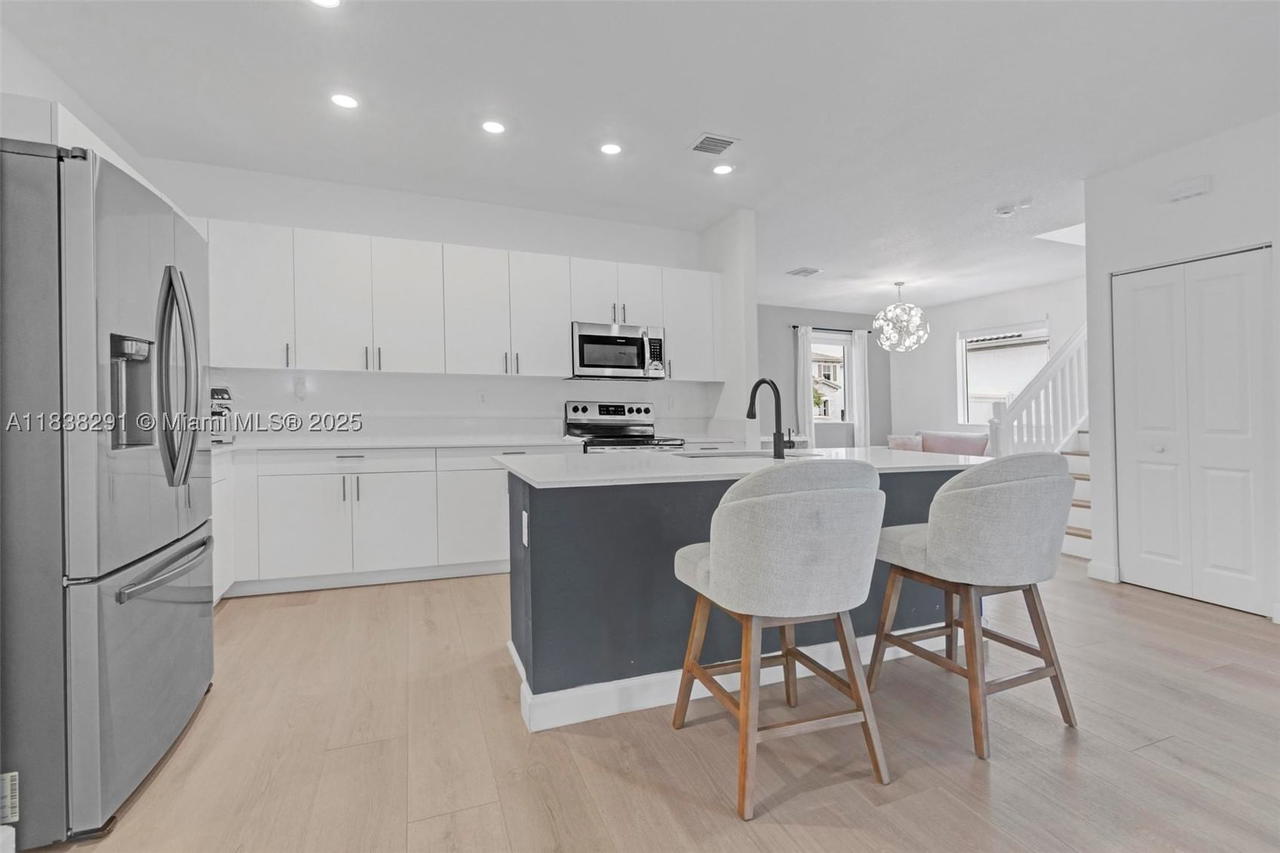 Real estate property located at 14864 163rd Ter, Miami-dade, Kings Grove, Miami, FL