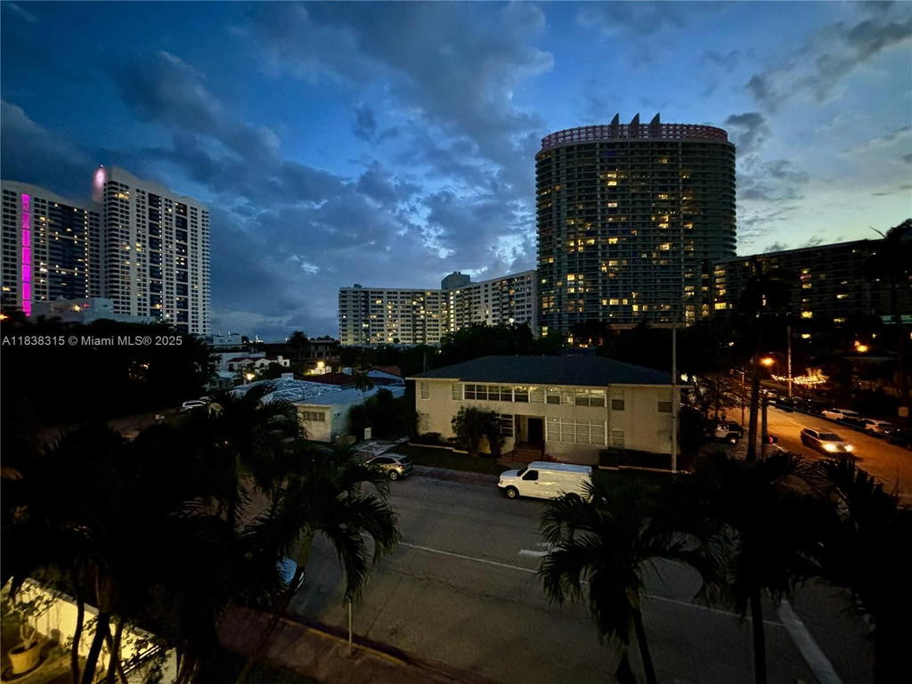 Real estate property located at 1455 West Ave #403, Miami-dade, Bayshore Terrace Condo, Miami Beach, FL