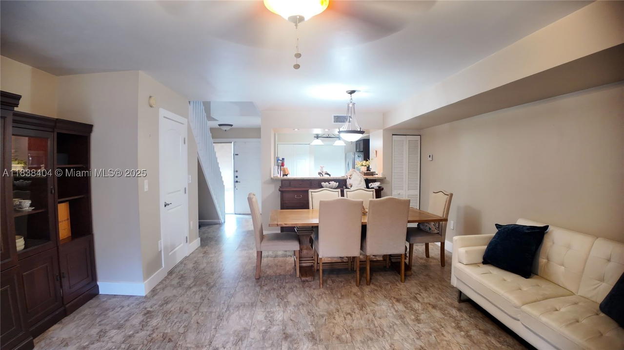 Real estate property located at 9715 23rd Ct, Broward, Royal Townhomes, Pembroke Pines, FL